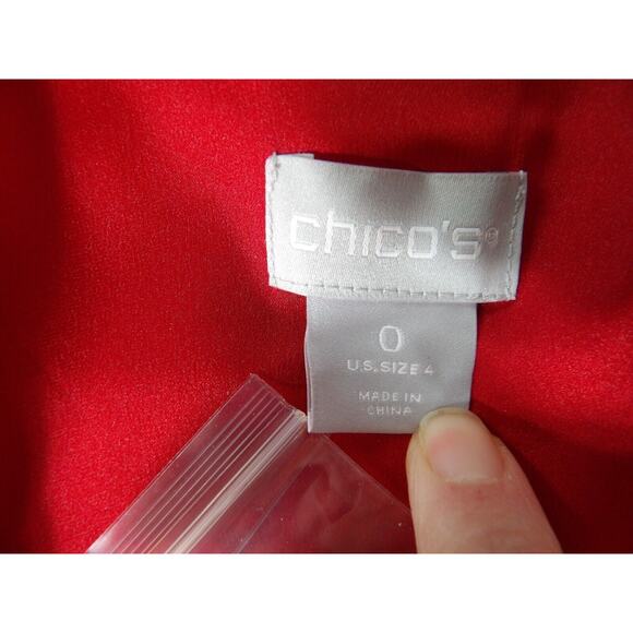 Chicos 0 Sz 4 Satin Blouse Red Solid Smocked Cuff Blouse Wild Poppy Button Up - Picture 7 of 14